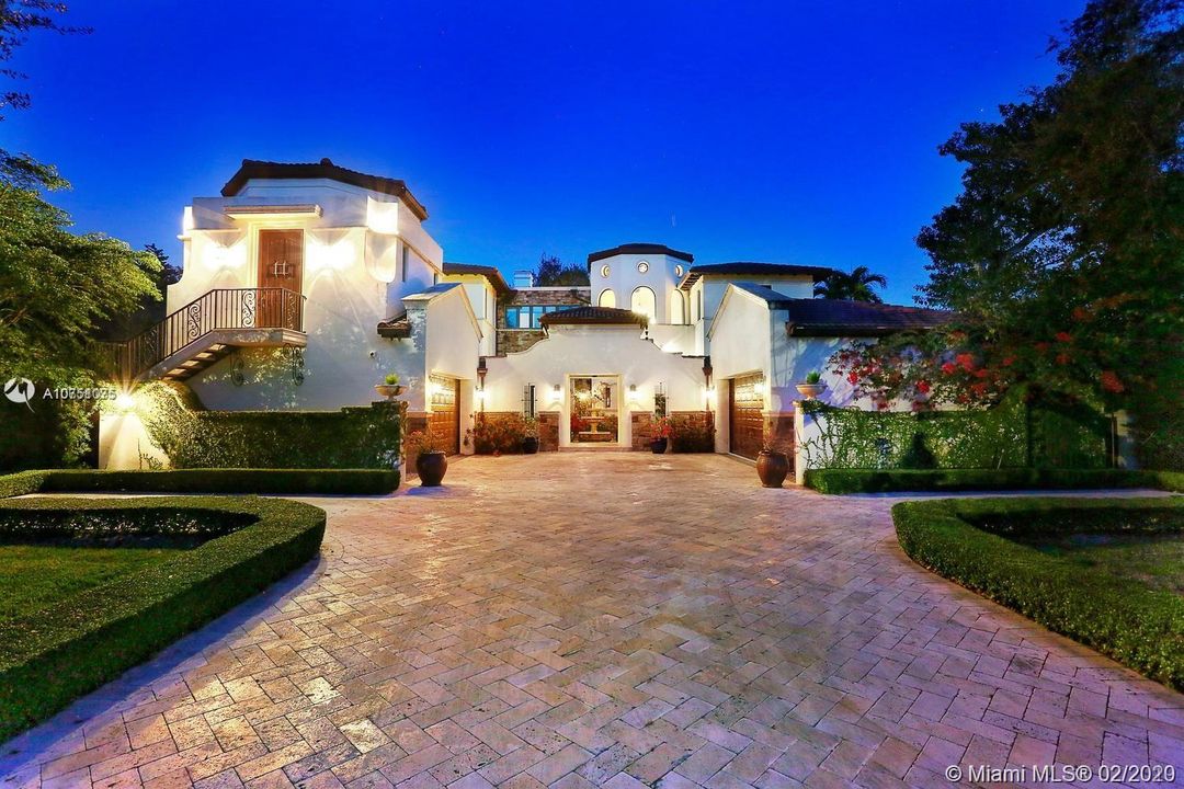 Recently Rented: $20,000 (9 beds, 9 baths, 6529 Square Feet)
