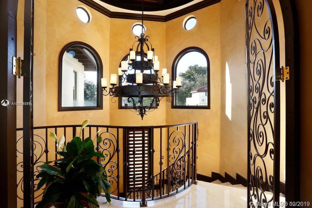 Recently Rented: $20,000 (9 beds, 9 baths, 6529 Square Feet)