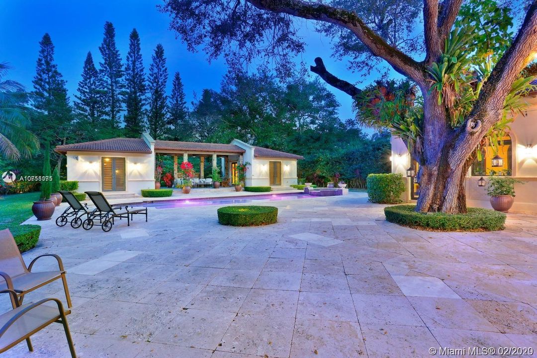 Recently Rented: $20,000 (9 beds, 9 baths, 6529 Square Feet)