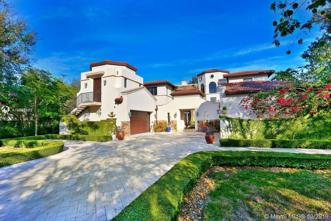 Recently Rented: $20,000 (9 beds, 9 baths, 6529 Square Feet)