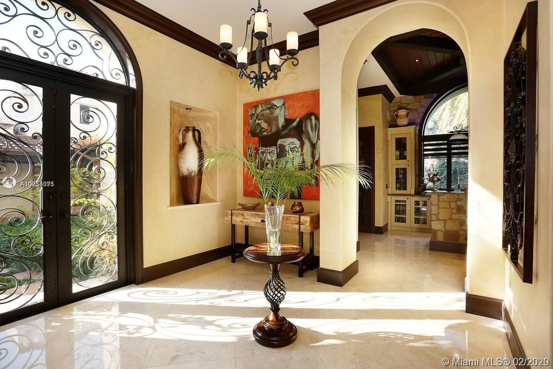 Recently Rented: $20,000 (9 beds, 9 baths, 6529 Square Feet)