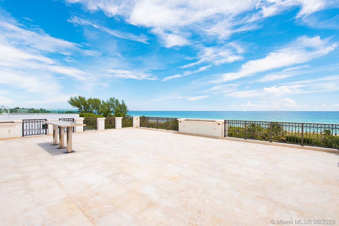 Recently Sold: $19,999,000 (8 beds, 8 baths, 6342 Square Feet)