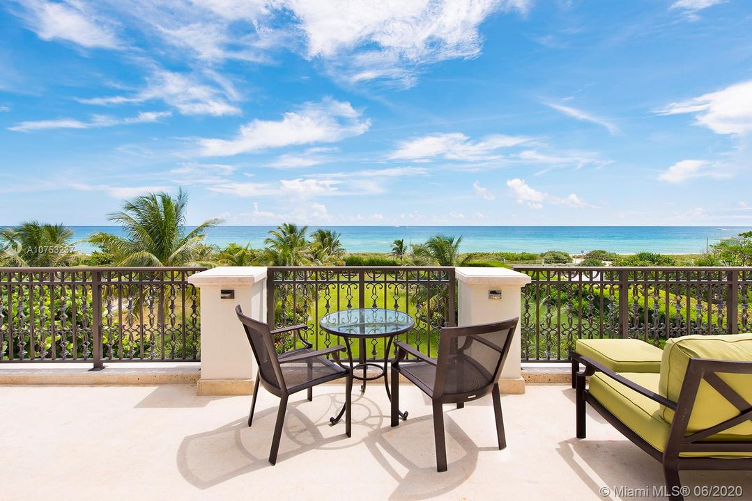 Recently Sold: $19,999,000 (8 beds, 8 baths, 6342 Square Feet)