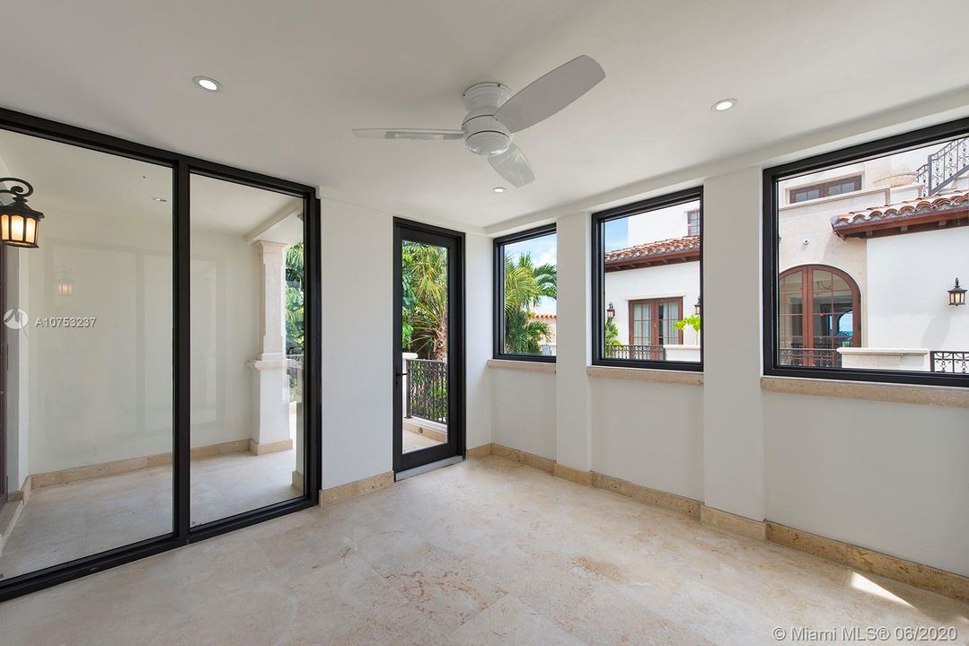 Recently Sold: $19,999,000 (8 beds, 8 baths, 6342 Square Feet)