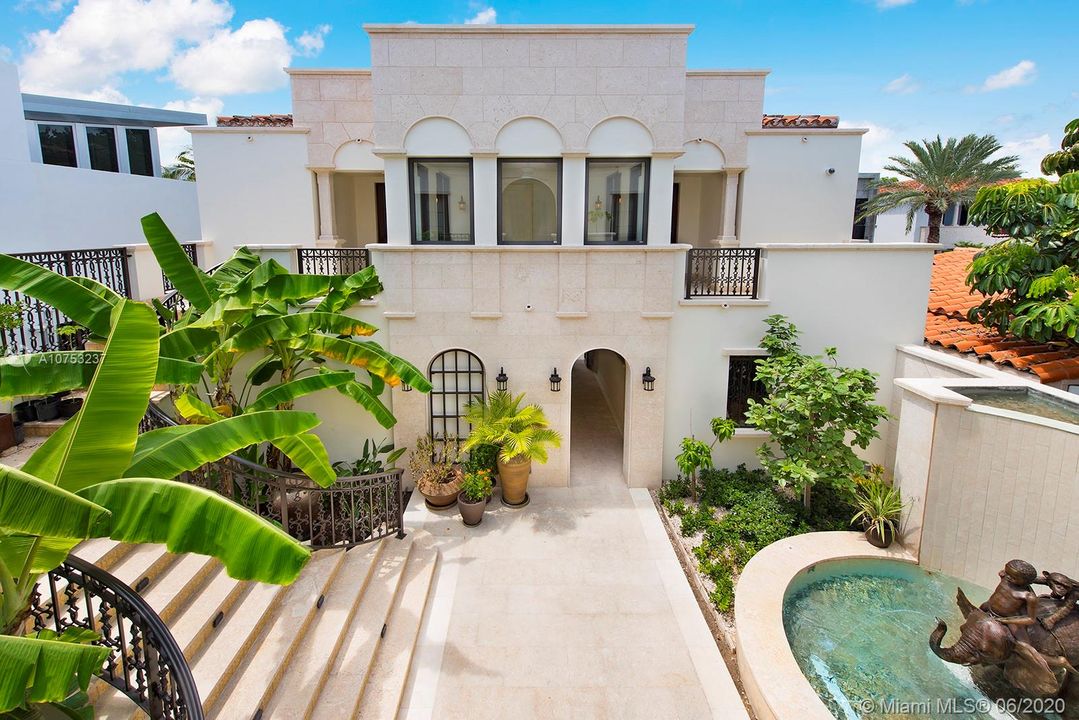 Recently Sold: $19,999,000 (8 beds, 8 baths, 6342 Square Feet)