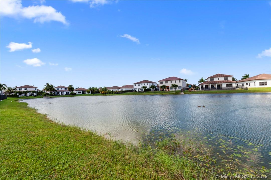 Recently Rented: $4,900 (5 beds, 3 baths, 3340 Square Feet)