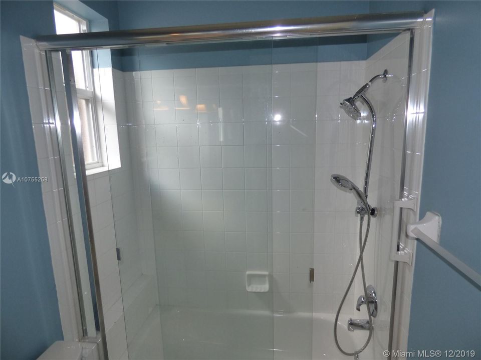 Recently Sold: $149,000 (2 beds, 2 baths, 1820 Square Feet)