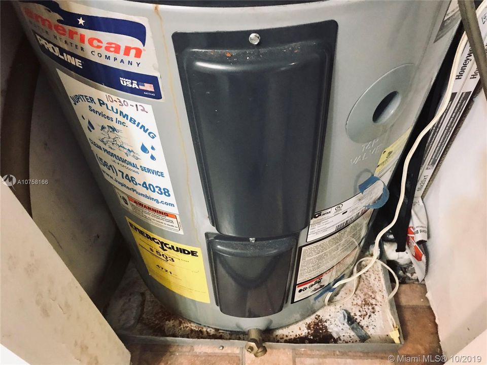 WATER HEATER