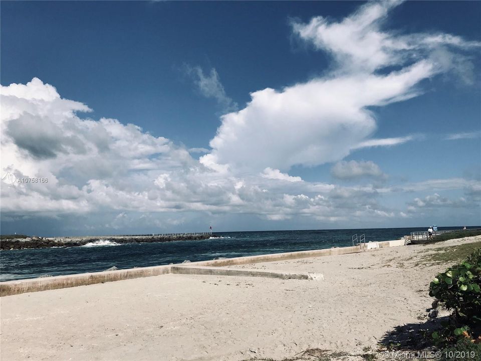 JUPITER INLET FISHING JETTY