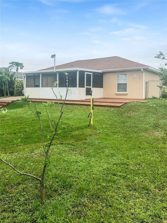 Vendido Recientemente: $192,000 (3 camas, 2 baños, 0 Pies cuadrados)