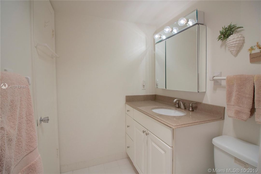 Master Suite Bath