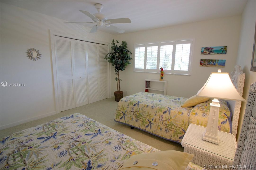 2nd bedroom