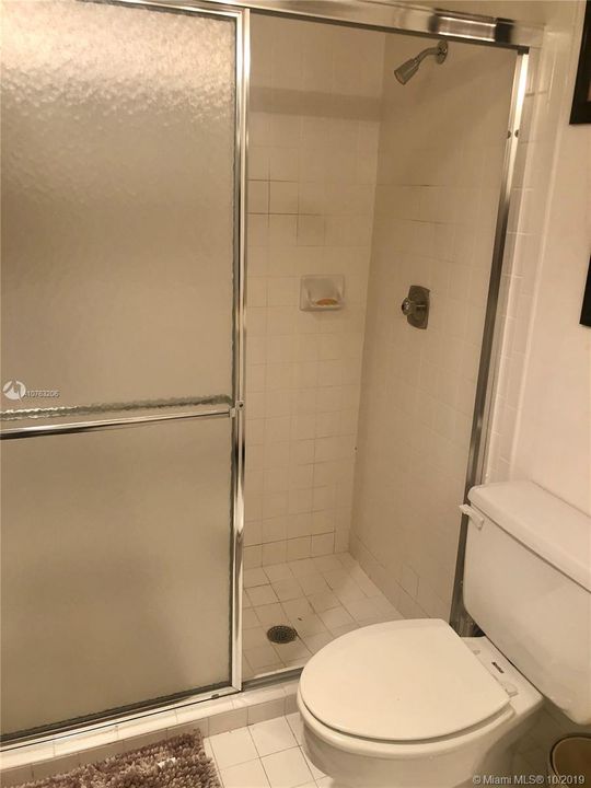 2nd Bathroom