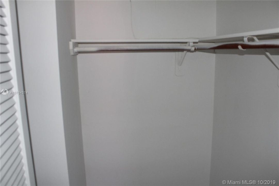 Vendido Recientemente: $111,000 (1 camas, 1 baños, 808 Pies cuadrados)