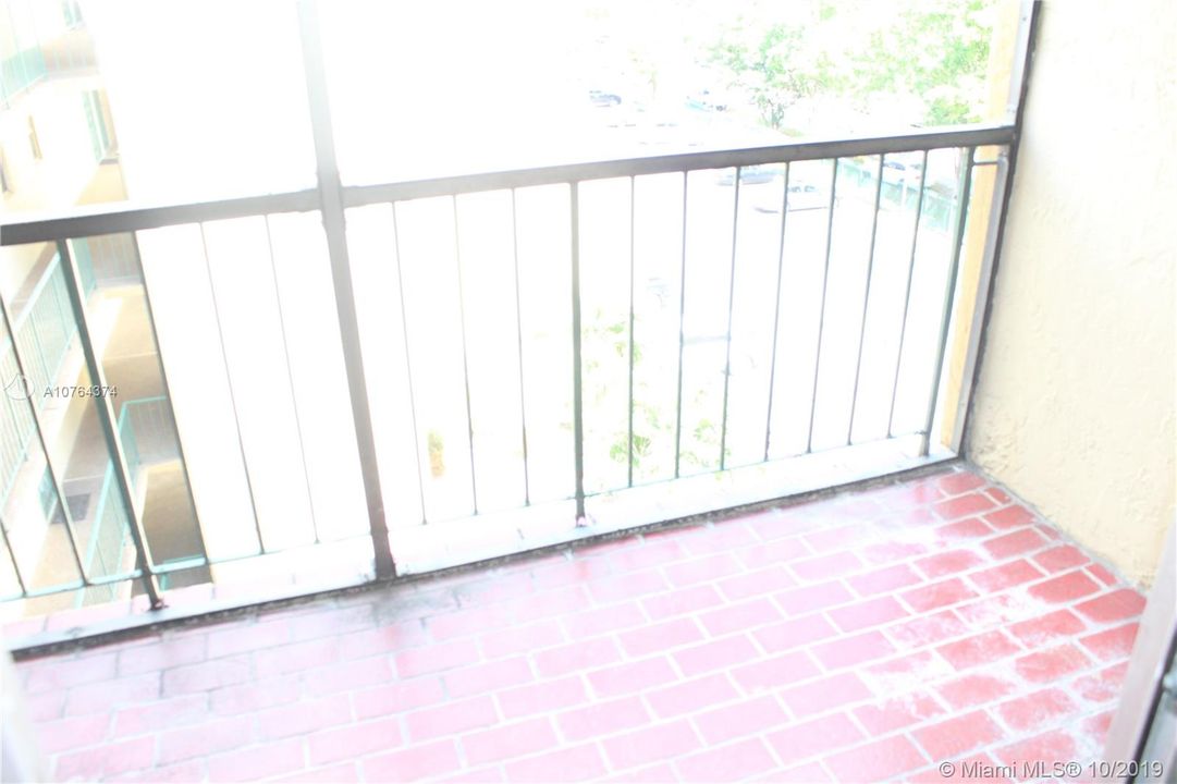 Vendido Recientemente: $111,000 (1 camas, 1 baños, 808 Pies cuadrados)