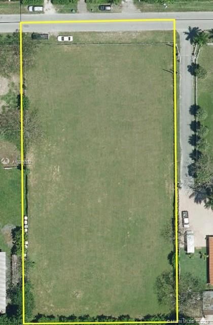 Vendido Recientemente: $164,000 (1.28 acres)
