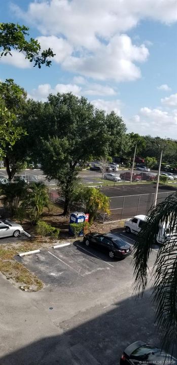 Vendido Recientemente: $69,900 (1 camas, 1 baños, 925 Pies cuadrados)