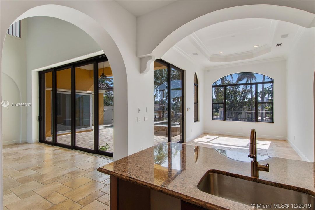 Vendido Recientemente: $1,699,000 (5 camas, 4 baños, 0 Pies cuadrados)