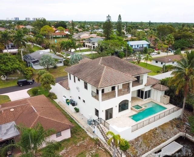 Vendido Recientemente: $1,699,000 (5 camas, 4 baños, 0 Pies cuadrados)