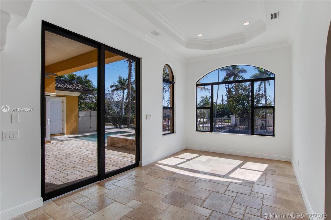 Vendido Recientemente: $1,699,000 (5 camas, 4 baños, 0 Pies cuadrados)