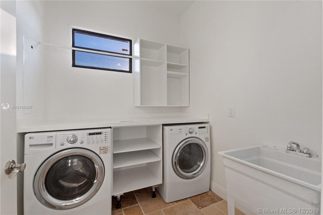 Vendido Recientemente: $1,699,000 (5 camas, 4 baños, 0 Pies cuadrados)