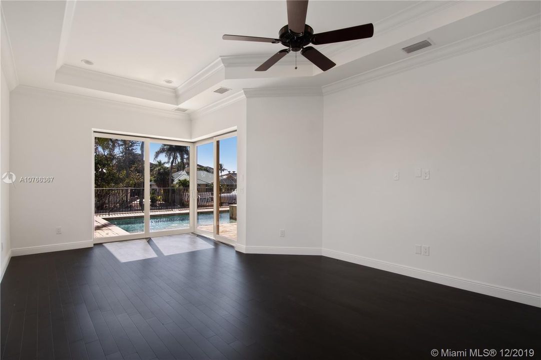 Vendido Recientemente: $1,699,000 (5 camas, 4 baños, 0 Pies cuadrados)