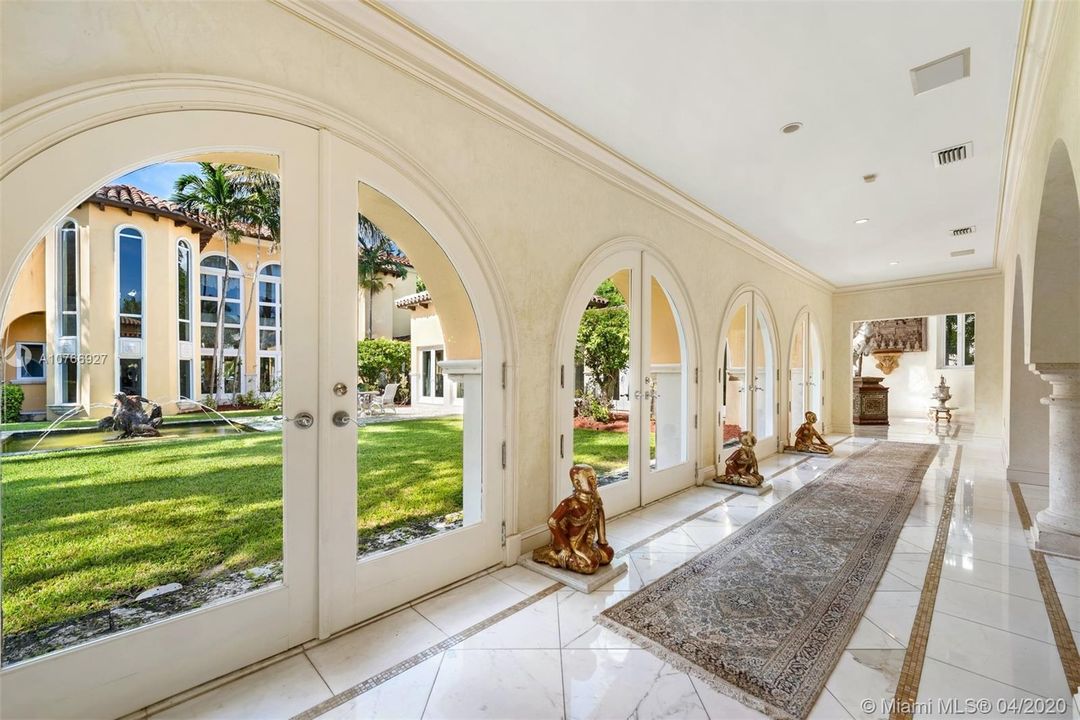 Recently Sold: $30,000,000 (6 beds, 6 baths, 14268 Square Feet)