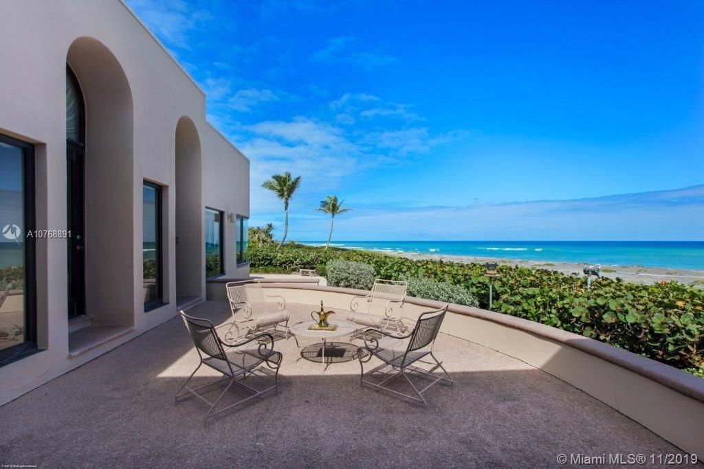 Recently Sold: $5,995,000 (3 beds, 4 baths, 3610 Square Feet)