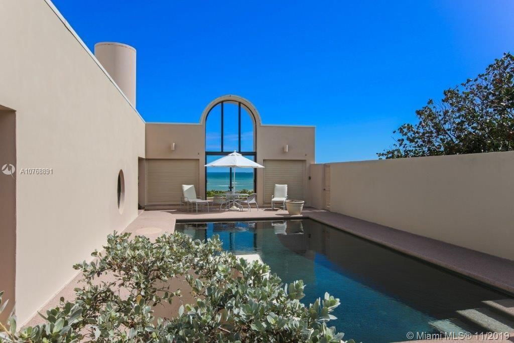 Recently Sold: $5,995,000 (3 beds, 4 baths, 3610 Square Feet)