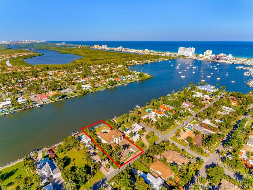 Vendido Recientemente: $5,398,000 (6 camas, 7 baños, 0 Pies cuadrados)