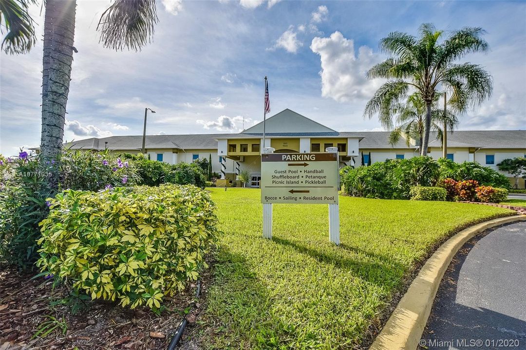 Recently Sold: $59,000 (1 beds, 1 baths, 862 Square Feet)