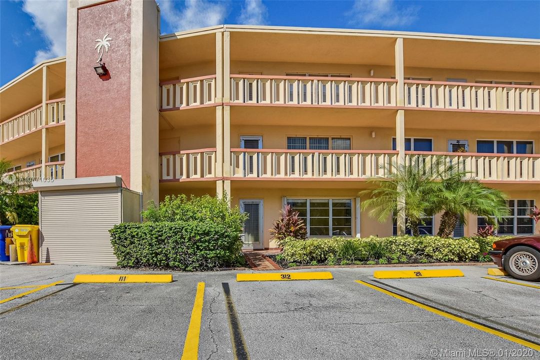 Recently Sold: $59,000 (1 beds, 1 baths, 862 Square Feet)