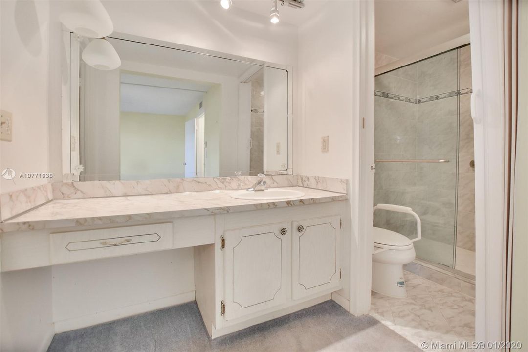Recently Sold: $59,000 (1 beds, 1 baths, 862 Square Feet)
