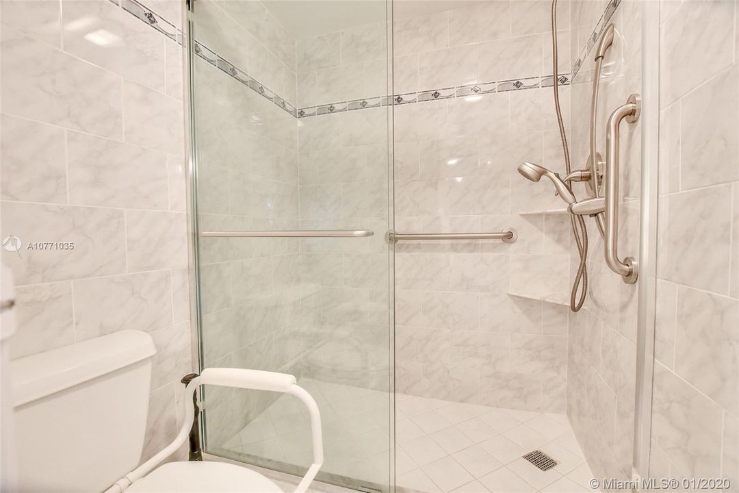 Recently Sold: $59,000 (1 beds, 1 baths, 862 Square Feet)