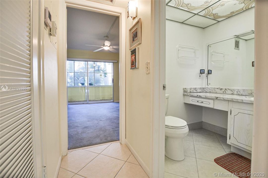 Recently Sold: $59,000 (1 beds, 1 baths, 862 Square Feet)
