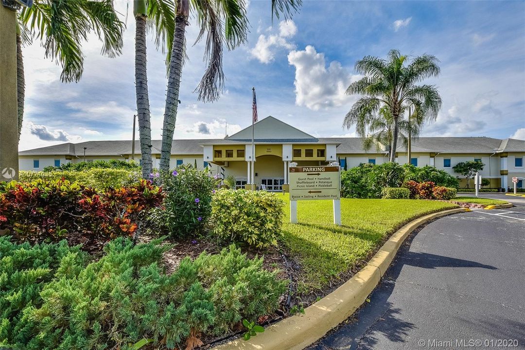 Recently Sold: $59,000 (1 beds, 1 baths, 862 Square Feet)