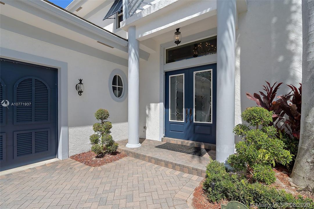 Recently Sold: $1,795,000 (6 beds, 4 baths, 4048 Square Feet)