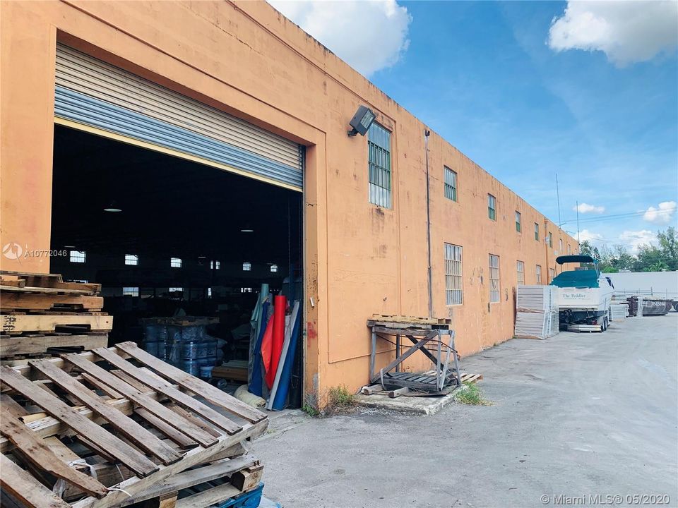 Vendido Recientemente: $2,100,000 (0 camas, 0 baños, 18434 Pies cuadrados)