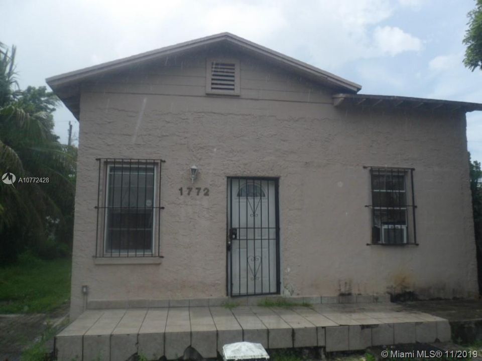 Vendido Recientemente: $119,000 (2 camas, 2 baños, 672 Pies cuadrados)