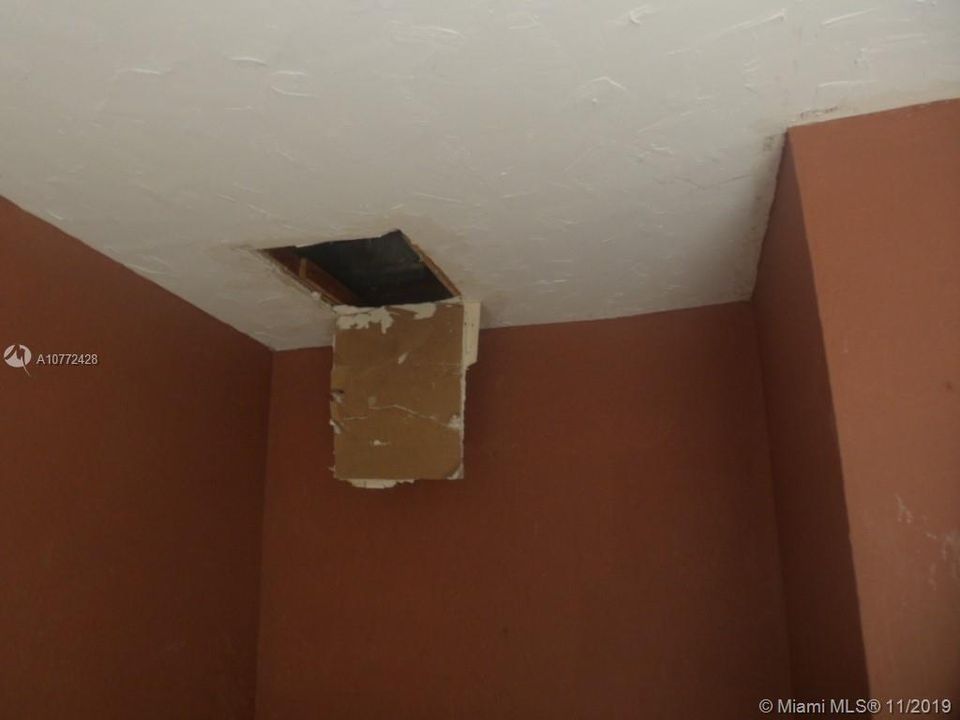Vendido Recientemente: $119,000 (2 camas, 2 baños, 672 Pies cuadrados)