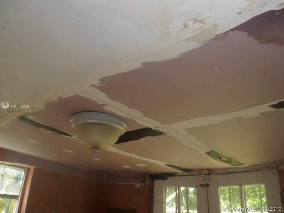 Vendido Recientemente: $119,000 (2 camas, 2 baños, 672 Pies cuadrados)
