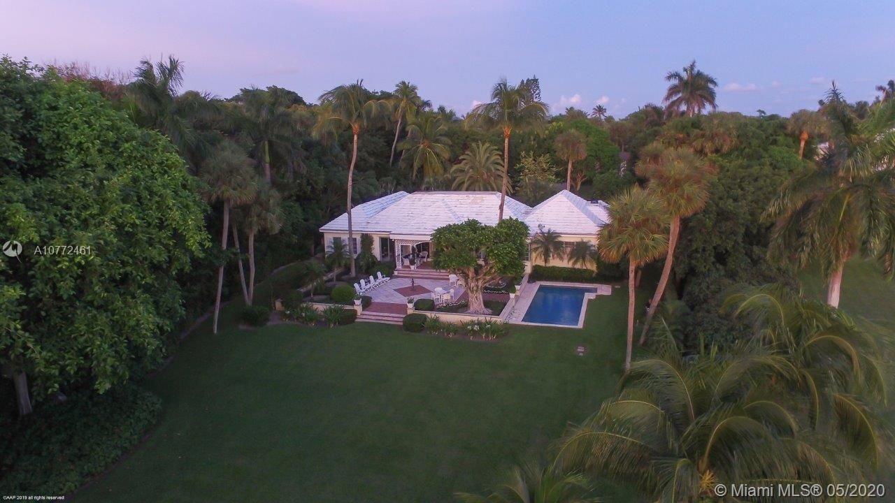 Recently Sold: $8,000,000 (5 beds, 7 baths, 3843 Square Feet)