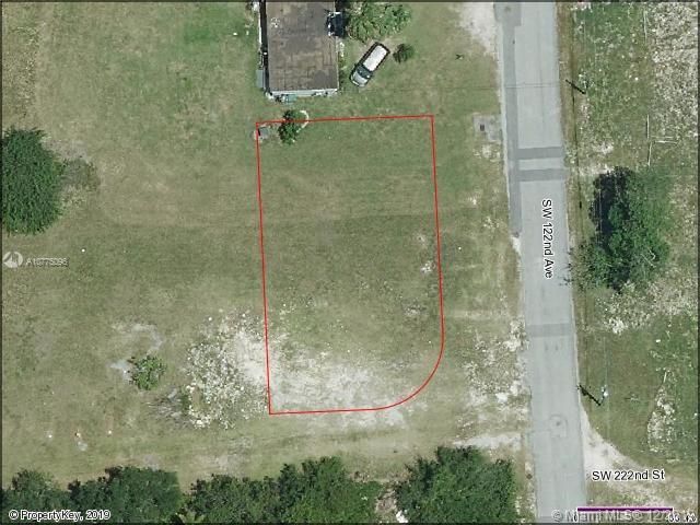 Vendido Recientemente: $80,000 (0.13 acres)