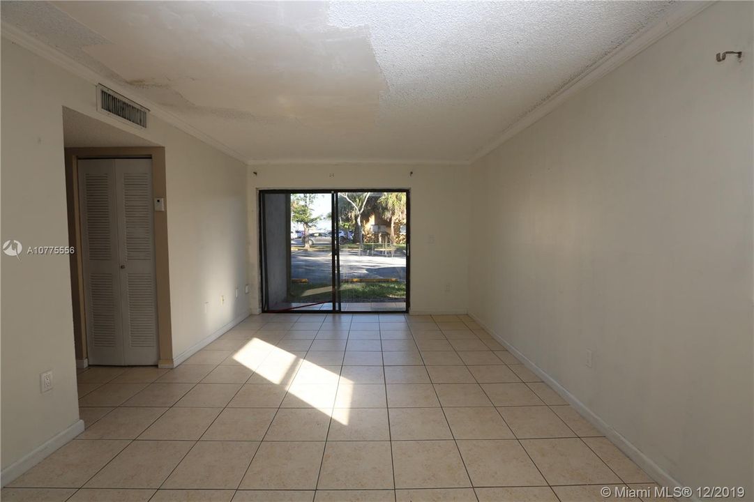 Недавно продано: $115,000 (1 спален, 1 ванн, 583 Квадратных фут)