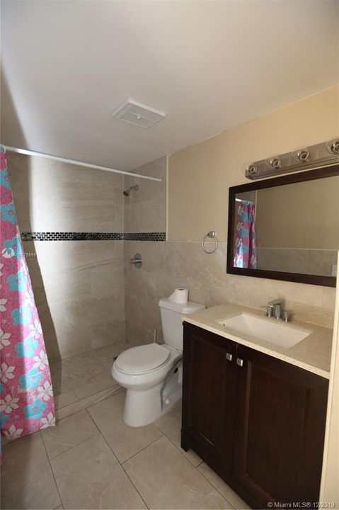 Недавно продано: $115,000 (1 спален, 1 ванн, 583 Квадратных фут)