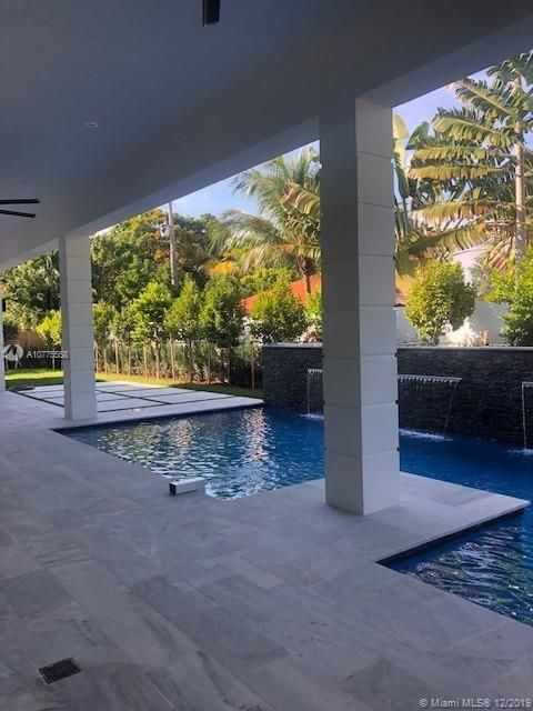 Recently Rented: $10,000 (5 beds, 4 baths, 4424 Square Feet)