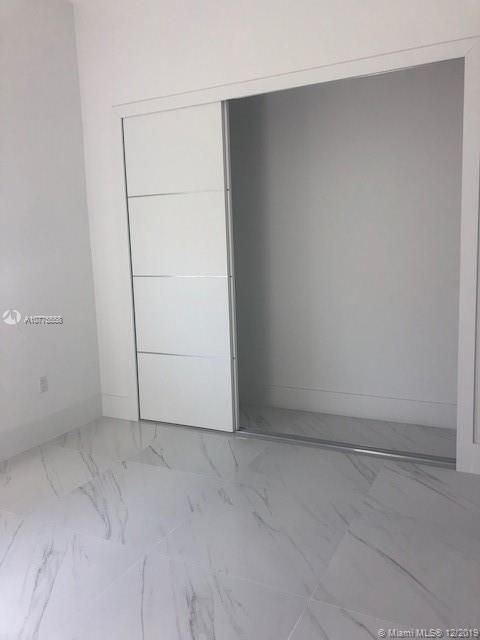 Recently Rented: $10,000 (5 beds, 4 baths, 4424 Square Feet)