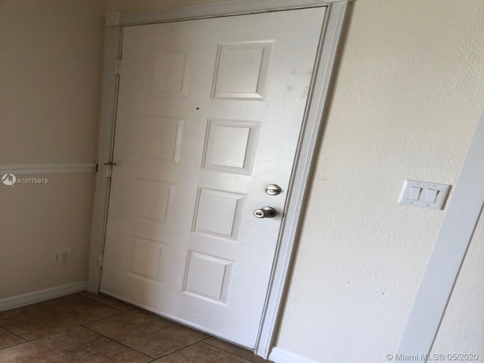 Recently Sold: $95,000 (2 beds, 2 baths, 1018 Square Feet)