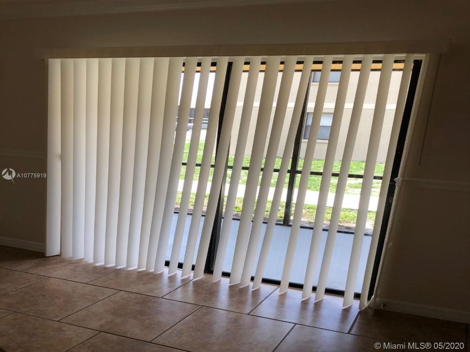 Recently Sold: $95,000 (2 beds, 2 baths, 1018 Square Feet)