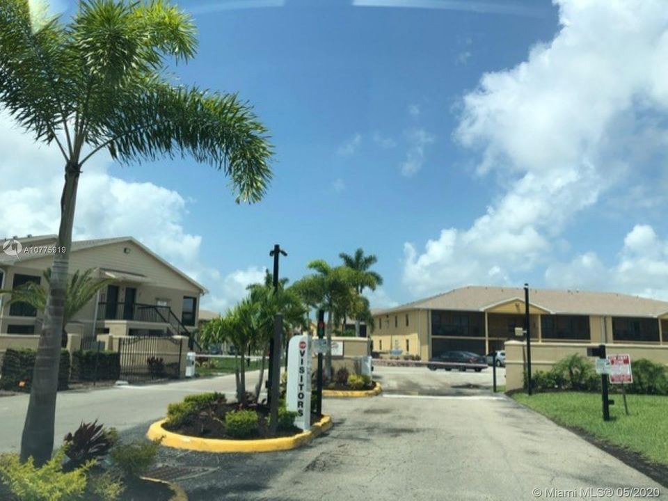 Recently Sold: $95,000 (2 beds, 2 baths, 1018 Square Feet)